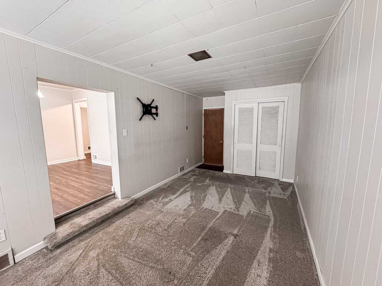 2710 Henderson Rd - Photo 3 of 15