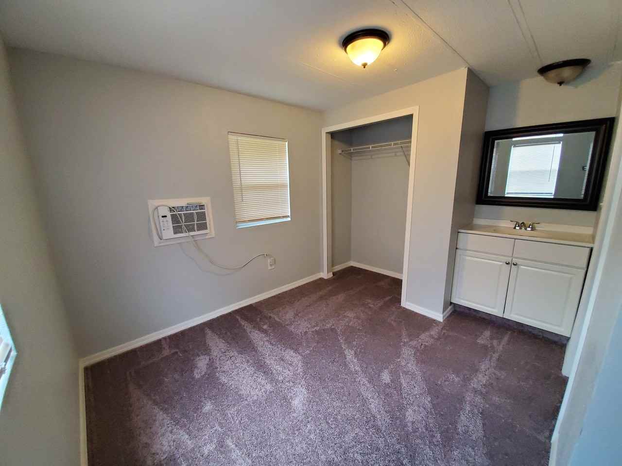 1871 Cactus Ct - Photo 2 of 8