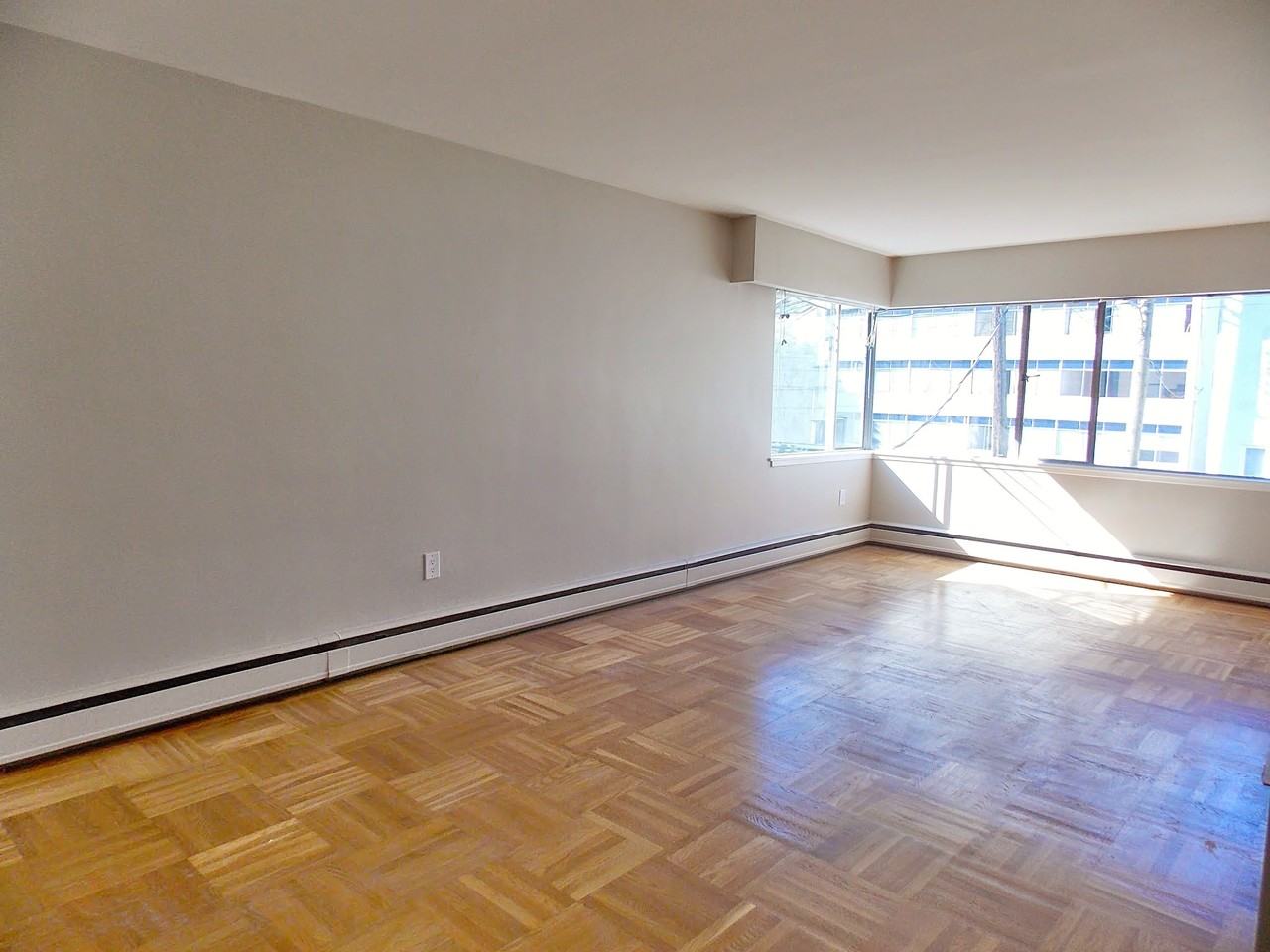 950 Gilford Street #201 - Photo 4 of 13