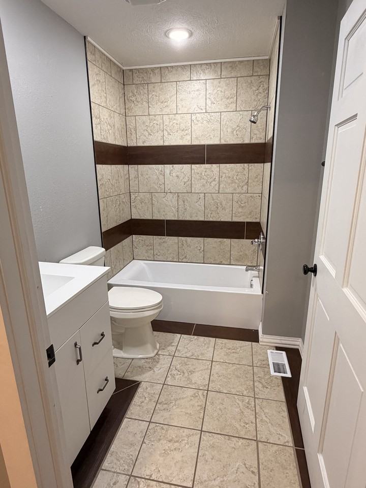 1026 N 9th St #1028 - Photo 2 of 12