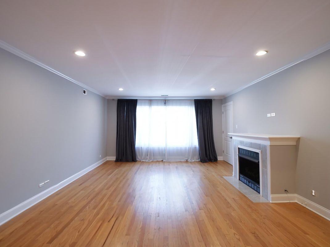 6821 N Wolcott Ave ##2 - Photo 3 of 31