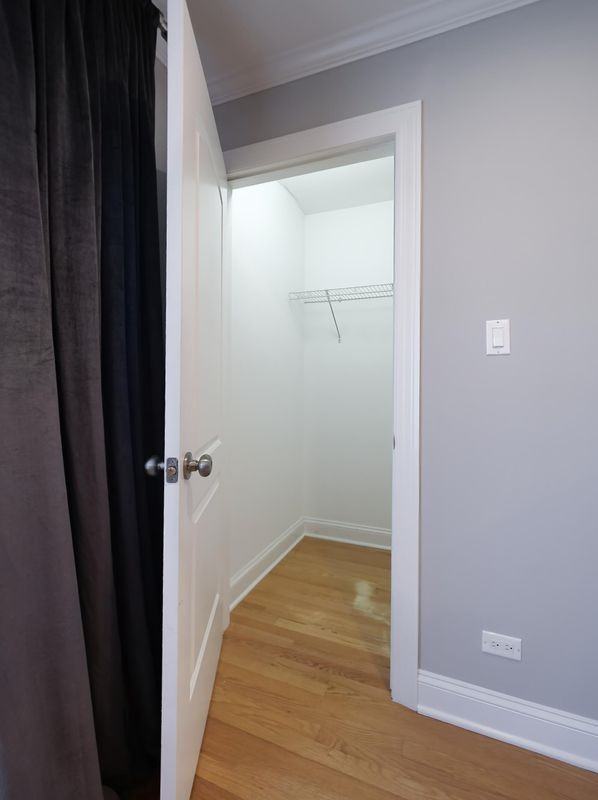 6821 N Wolcott Ave ##2 - Photo 5 of 31