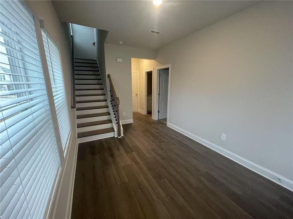 4195 Holland Grove Rd - Photo 5 of 26