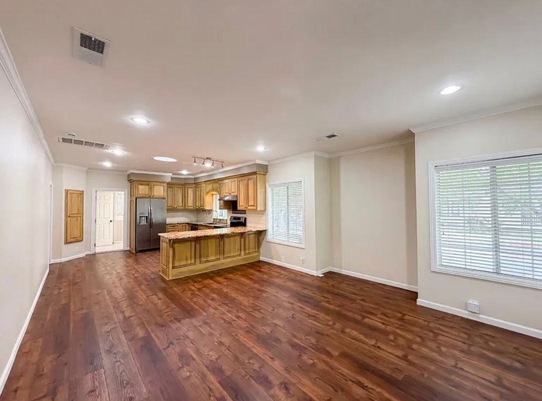 231 22nd St - Photo 2 of 38