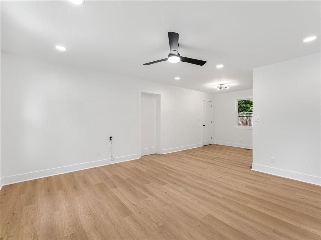 454 Oak Dr - Photo 4 of 30