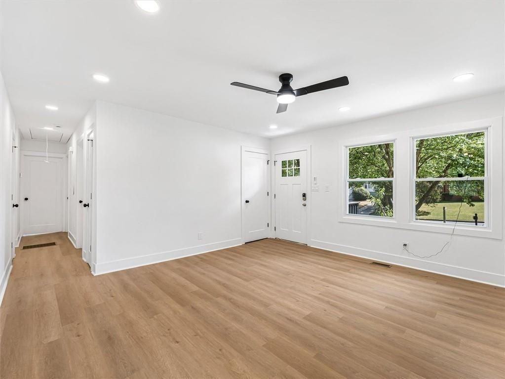 454 Oak Dr - Photo 6 of 30