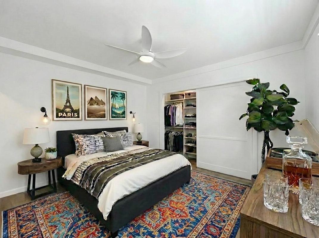 5819 Carlton Way - Photo 2 of 11