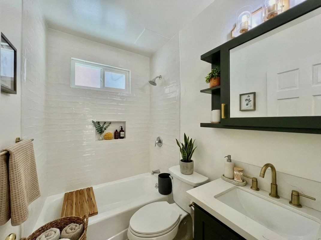 5819 Carlton Way - Photo 3 of 11