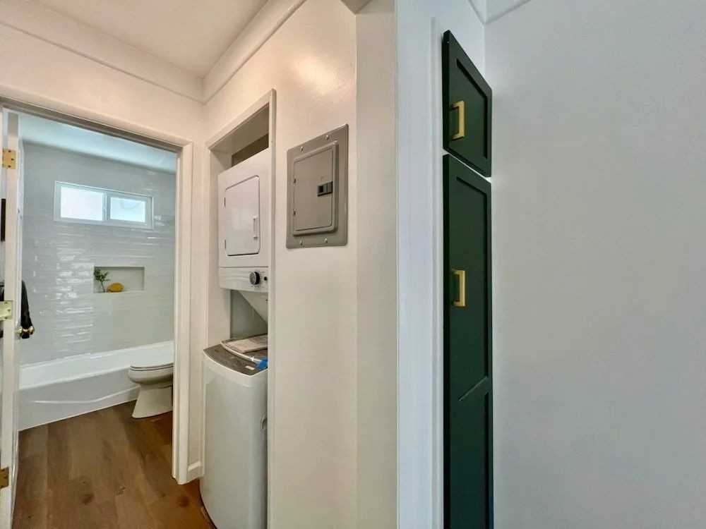 5819 Carlton Way - Photo 6 of 11