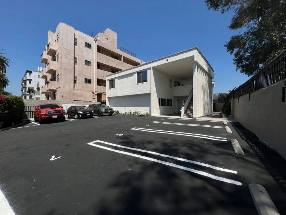 5819 Carlton Way - Photo 7 of 11