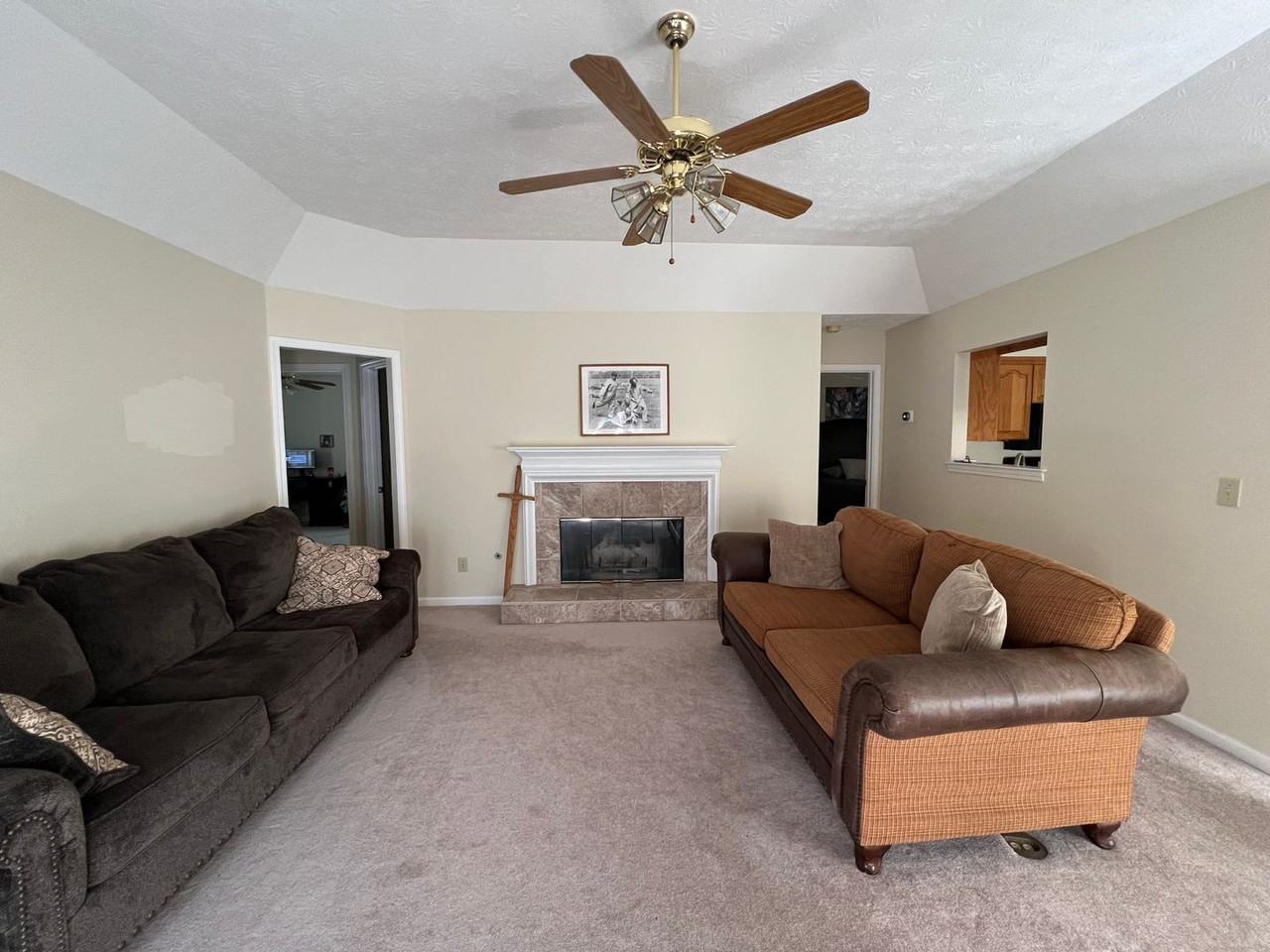 3808 Oak Ave - Photo 2 of 19