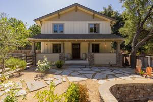 featured image of 10802 Creek Rd