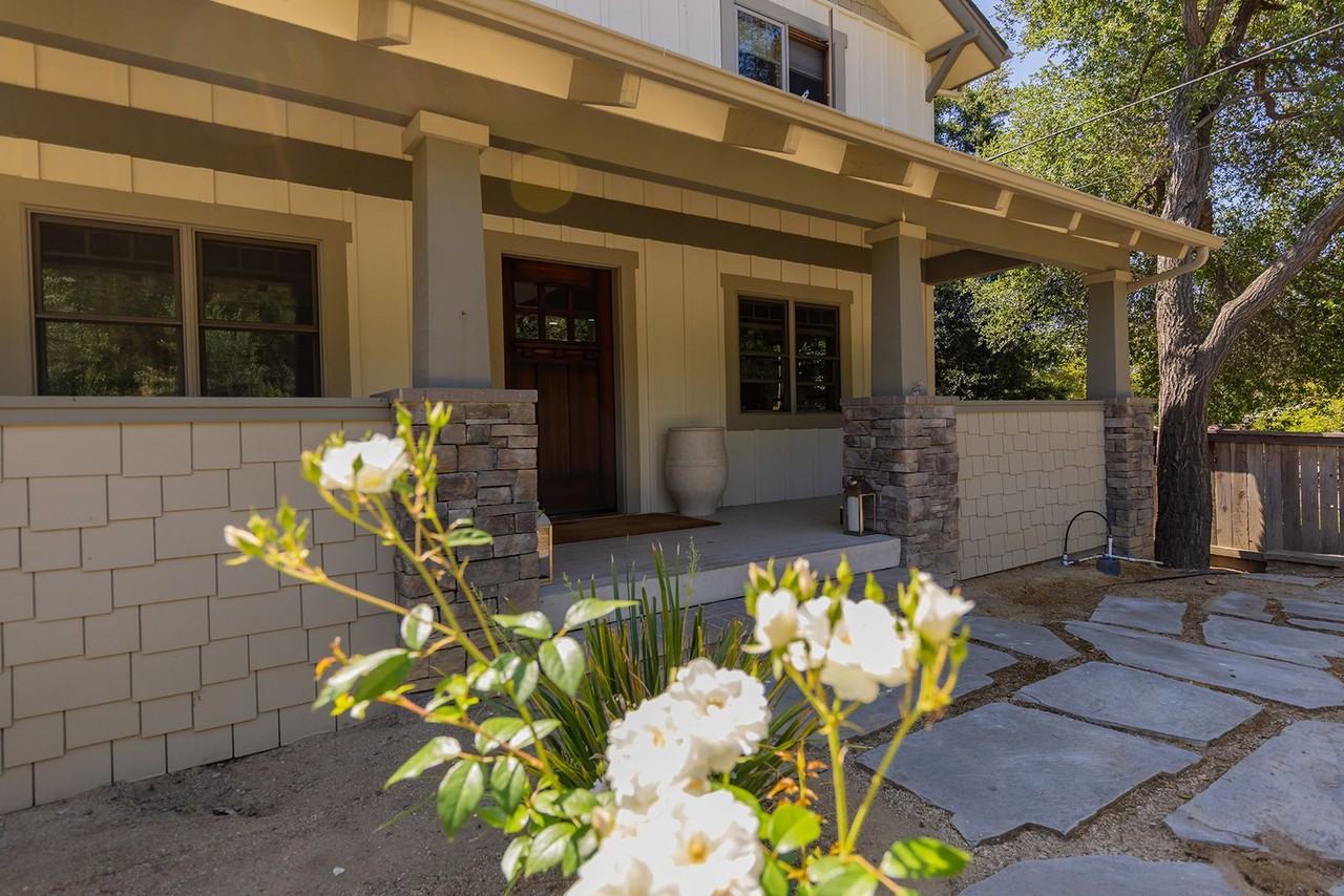 10802 Creek Rd - Photo 3 of 26