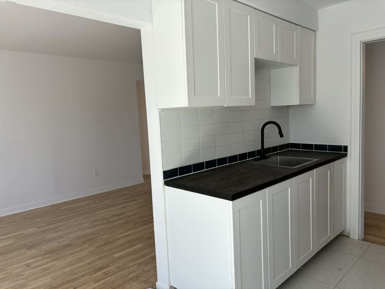 510 31e Avenue #4 - Photo 2 of 10