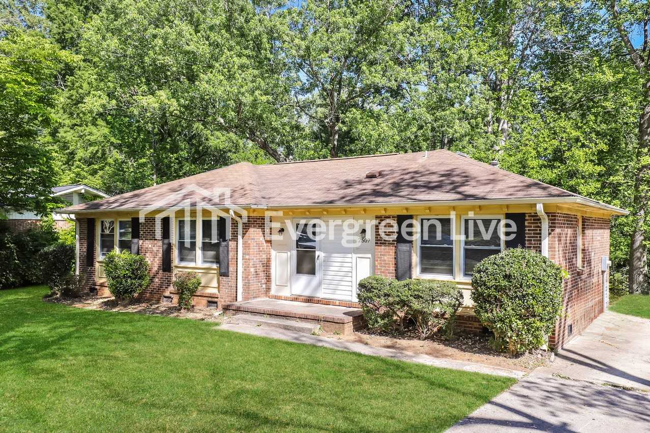 2507 Fernbrook Rd - Photo 2 of 15
