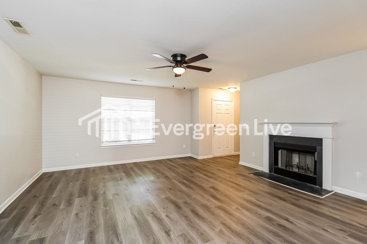 3217 Reid Brook Ln - Photo 3 of 15