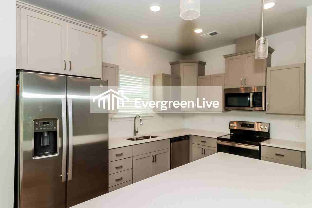 8217 Bearling Way - Photo 3 of 8