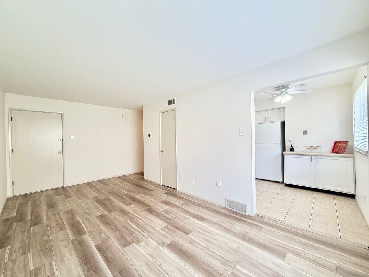 4141 Germania Avenue #1F - Photo 3 of 8