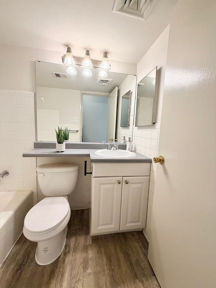 4141 Germania Avenue #1F - Photo 6 of 8