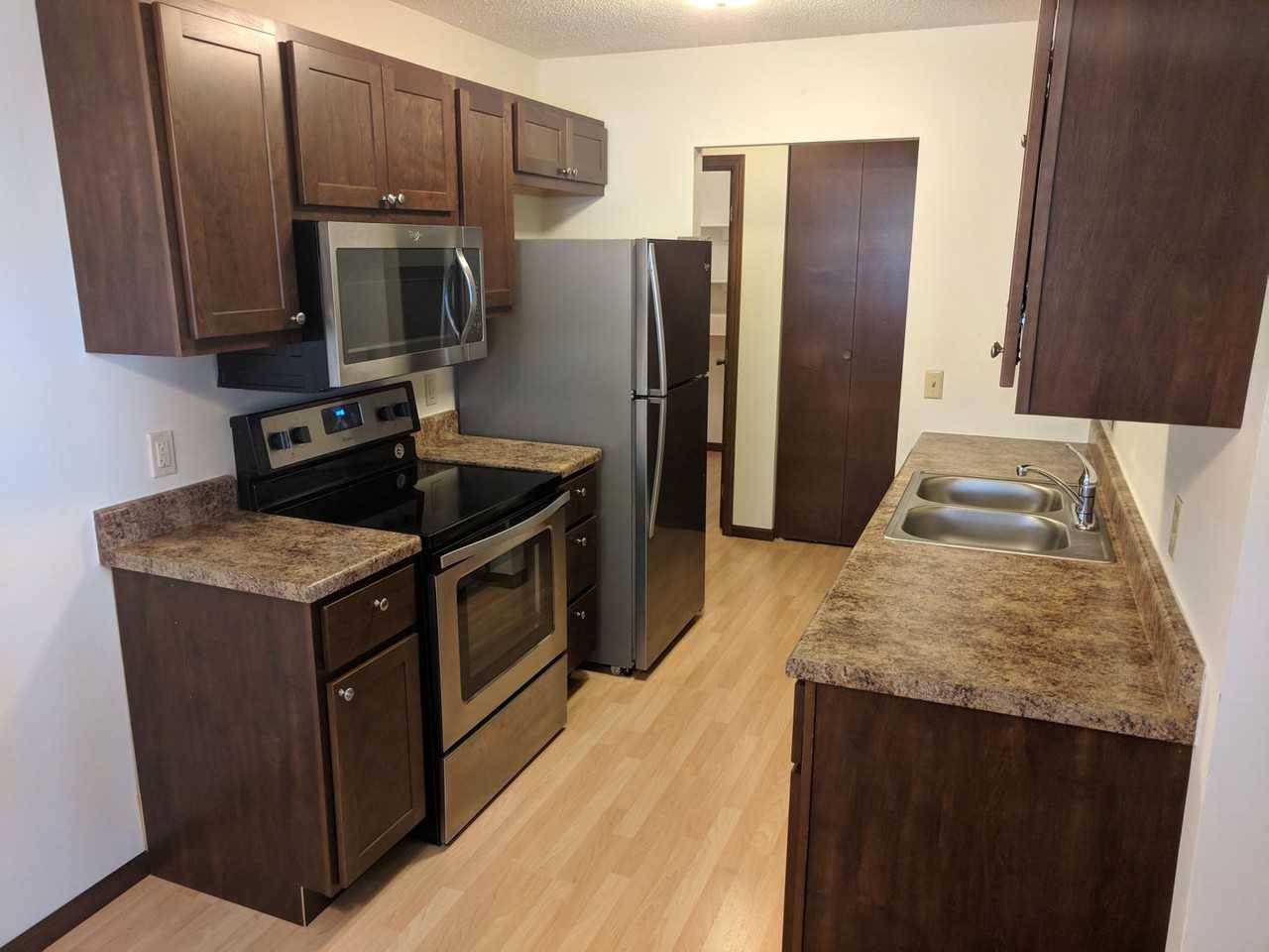Spring Glen Apartments - Photo 4 of 24