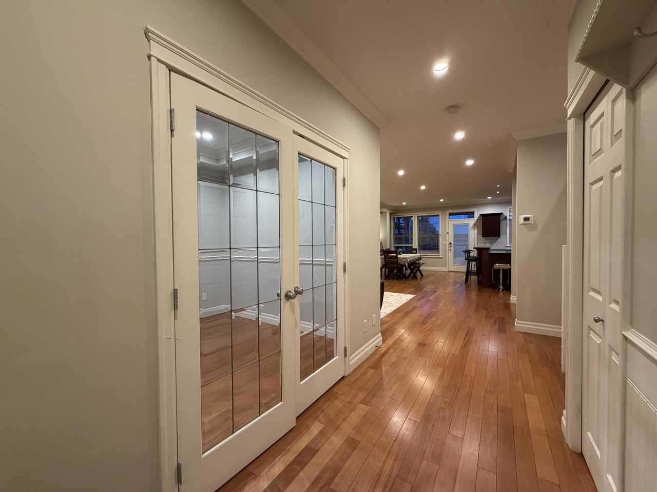 17308 2 Avenue - Photo 3 of 27