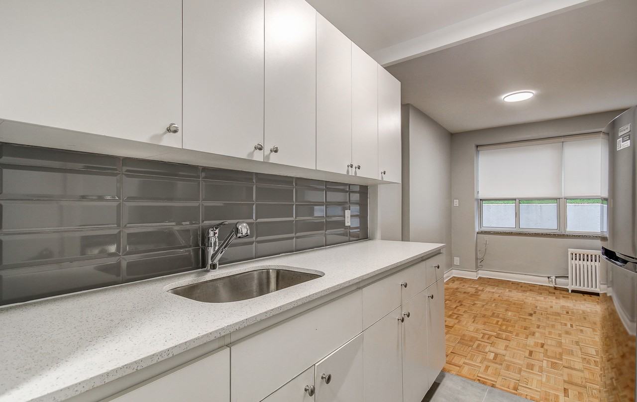 1639 Bloor St. W. - Photo 7 of 18