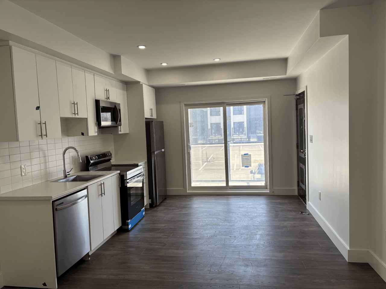 6638 McLeod Road, Unit 216, Niagara Falls - Photo 4 of 11