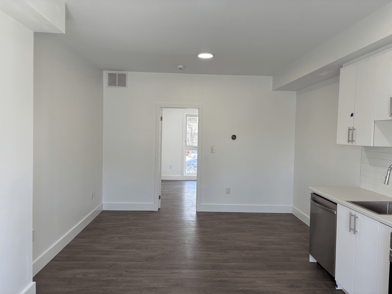 6638 McLeod Road, Unit 216, Niagara Falls - Photo 5 of 11