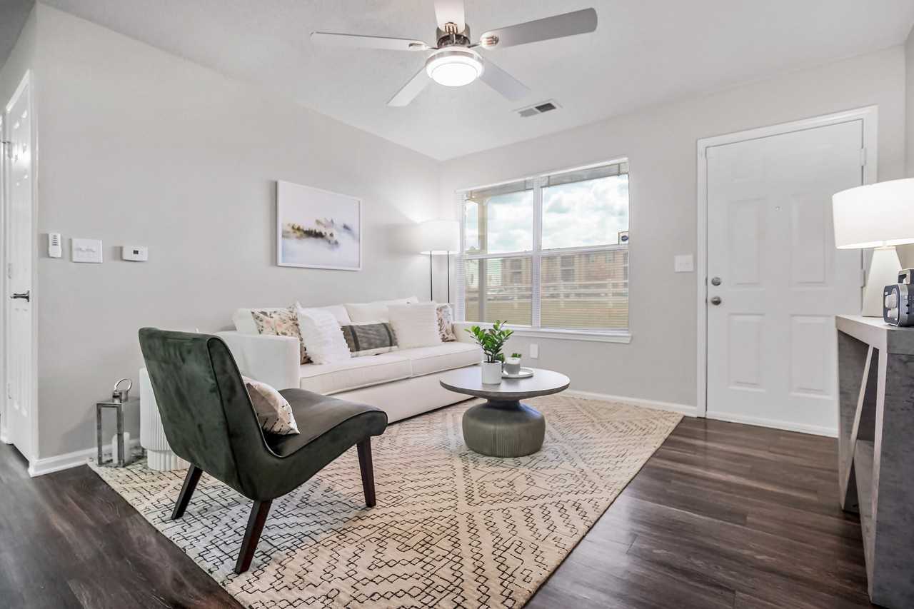 Lakewood Terrace - Photo 6 of 38