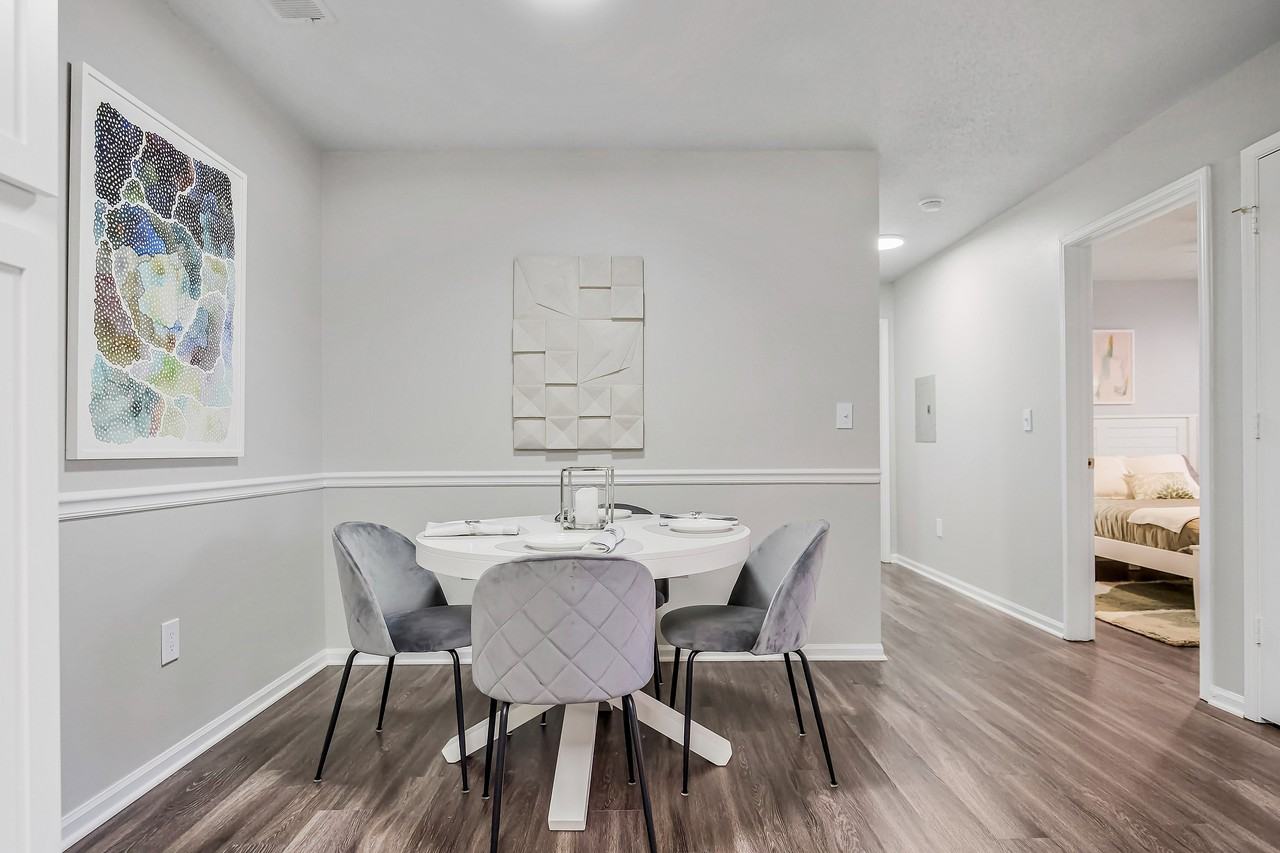 Lakewood Terrace - Photo 7 of 38