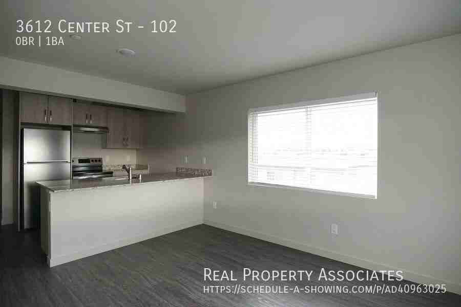 3612 Center St #102
