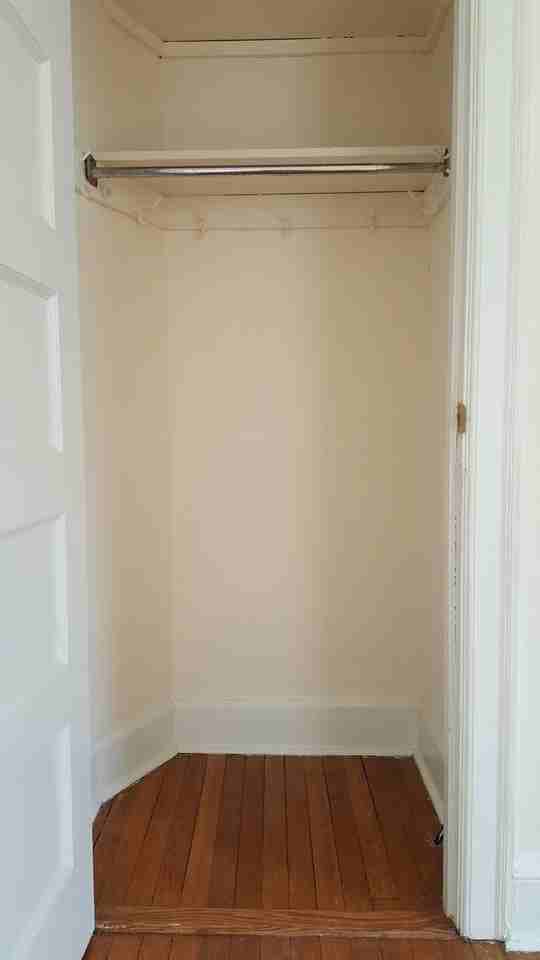 3925 Beech Ave - Photo 5 of 26