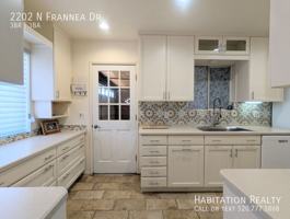 featured image of 2202 N Frannea Dr