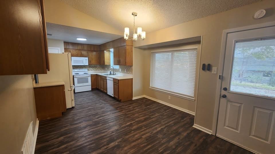 3008 Westrim Dr #NA - Photo 2 of 12