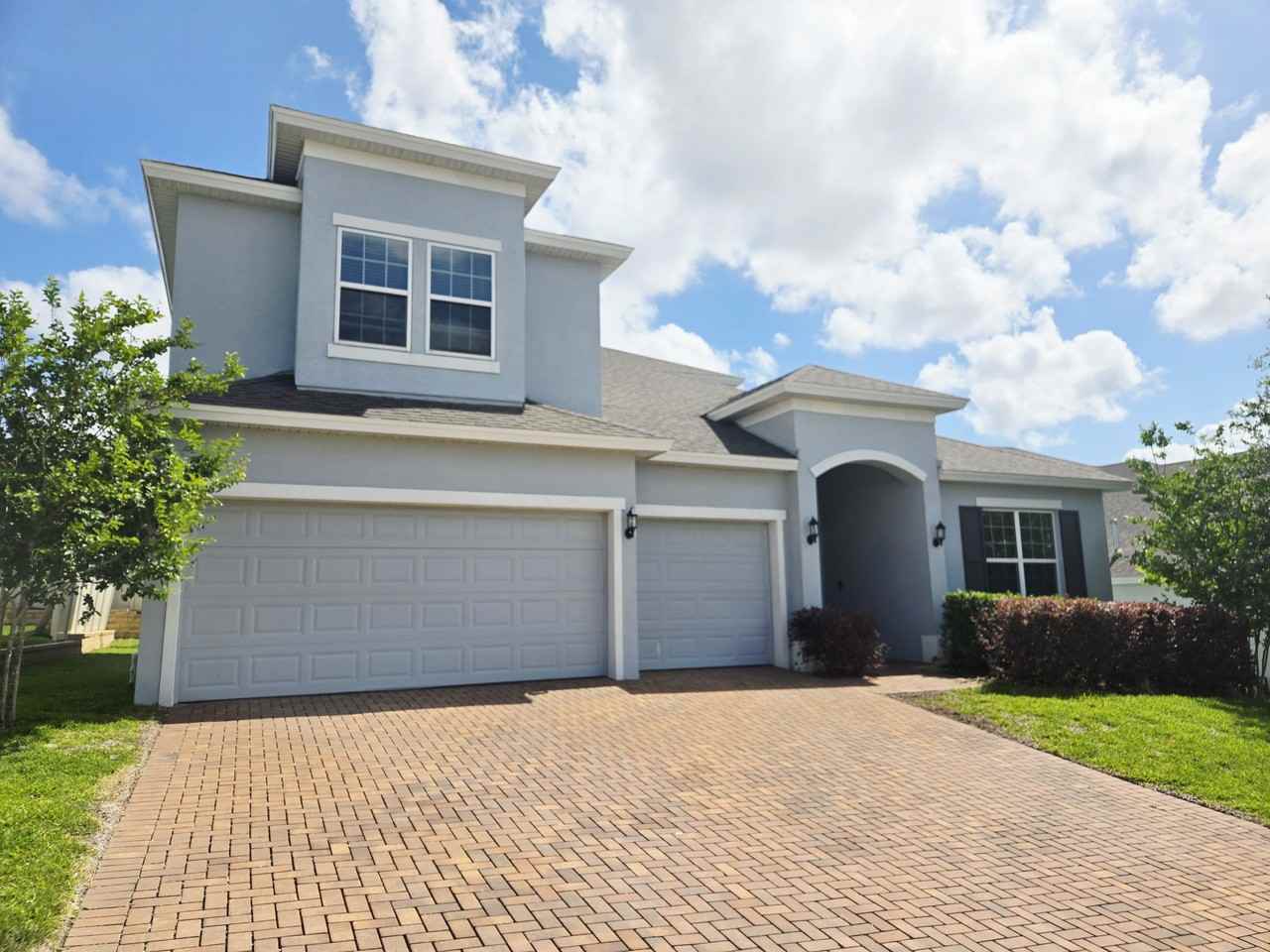 1265 Blarney St #NA - Photo 3 of 40