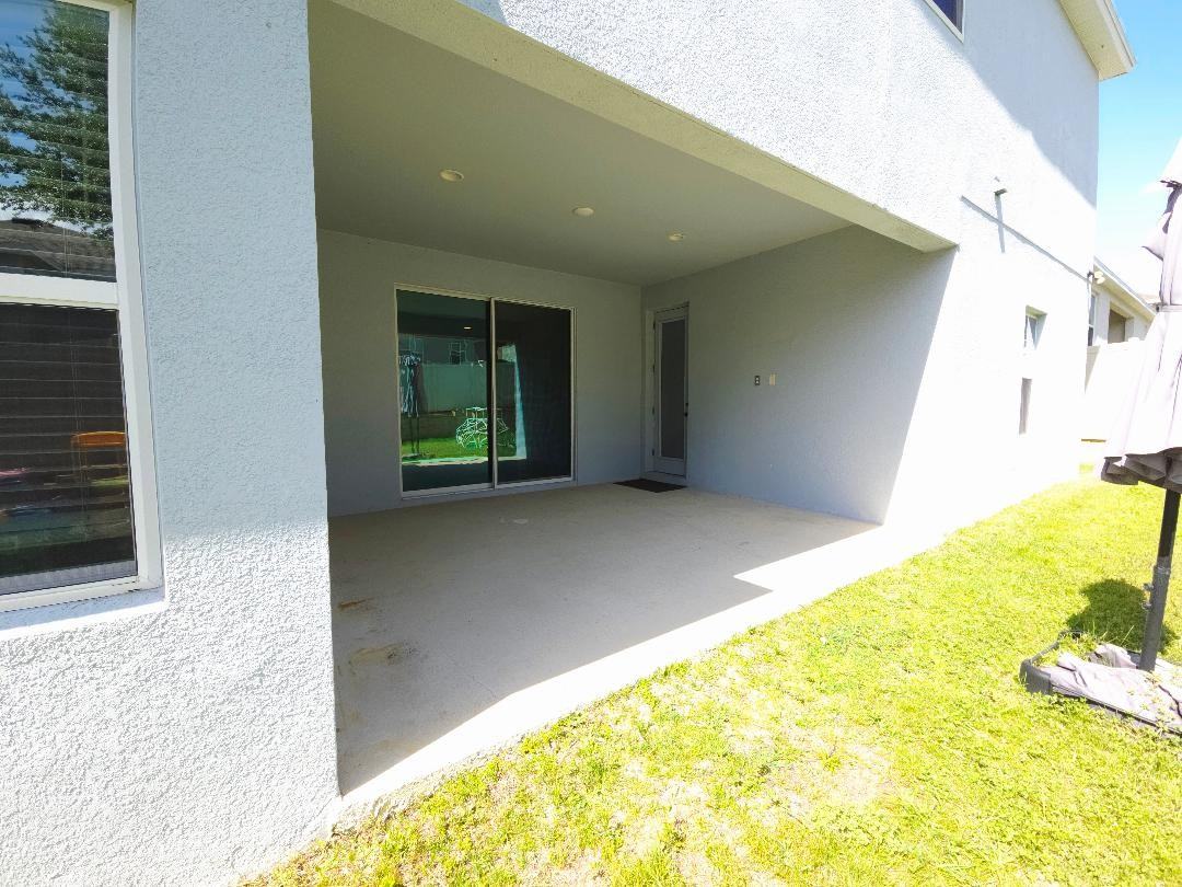 1265 Blarney St #NA - Photo 5 of 40