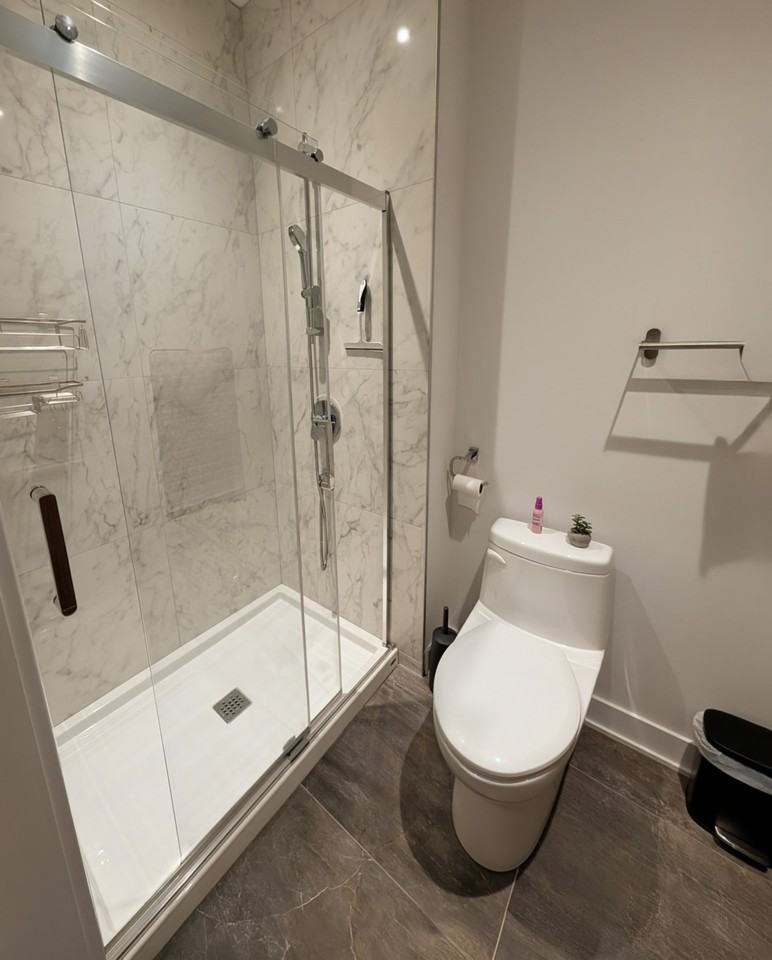 1782 Avenue Victoria #304 - Photo 4 of 8