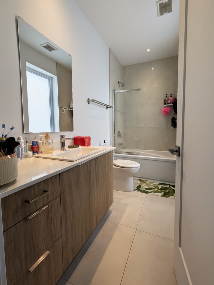 1782 Avenue Victoria #304 - Photo 6 of 8
