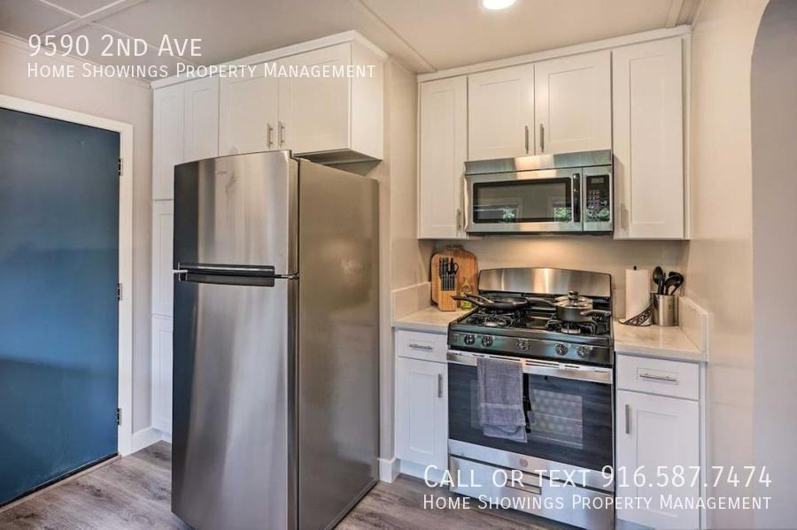 9590 2nd Ave - Photo 5 of 15