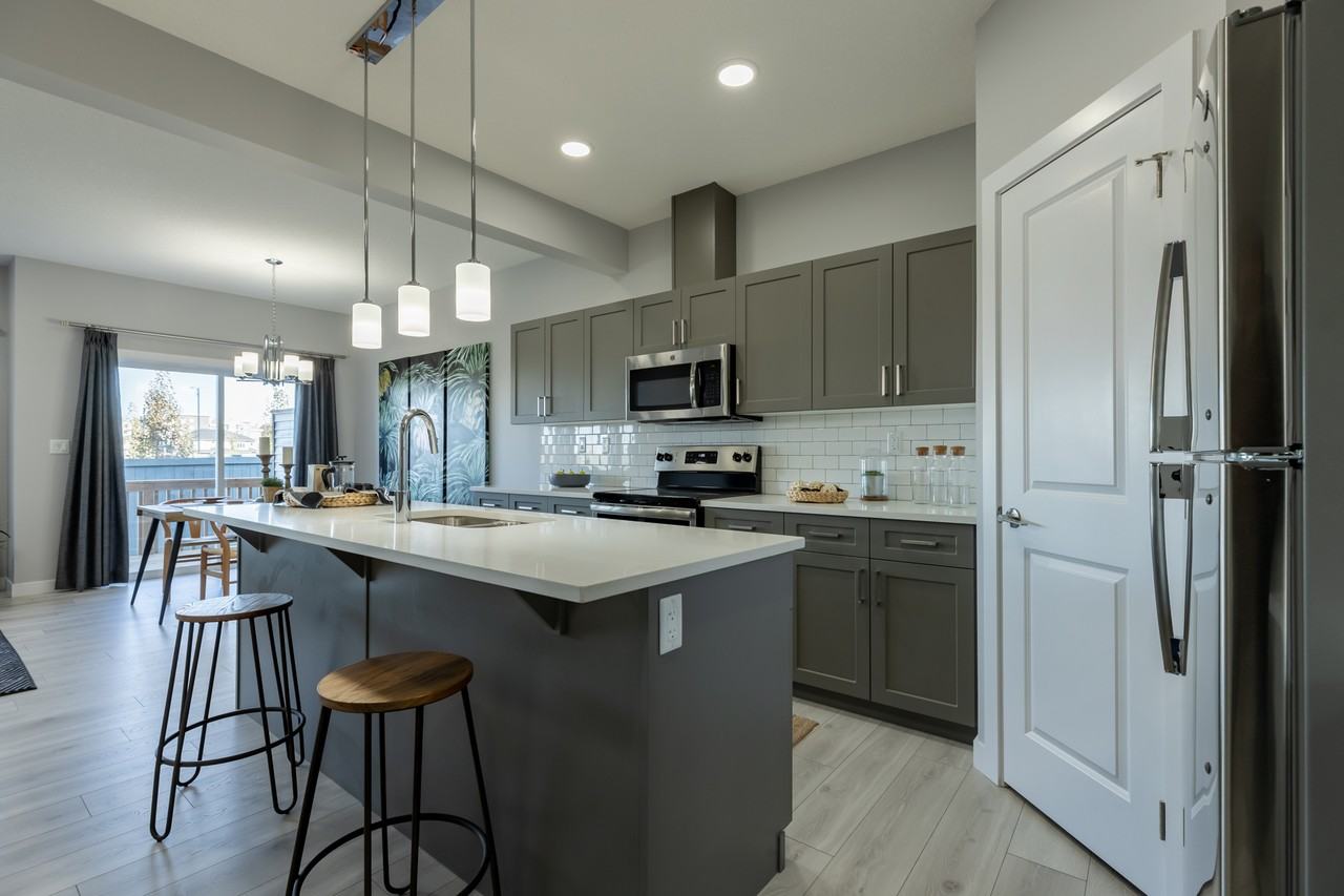 SF174 | 1 Bedroom 1 Bathroom Lower Suite – Fort McMurray - Photo 2 of 36