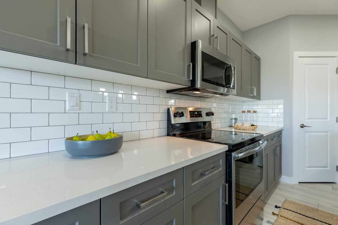 SF174 | 1 Bedroom 1 Bathroom Lower Suite – Fort McMurray - Photo 4 of 36