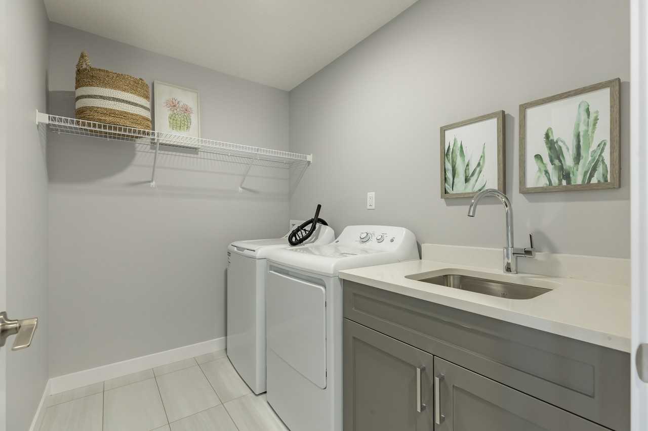 SF174 | 1 Month Free – 3 Bed, 2.5 Bath Upper Suite – Fort McMurray - Photo 7 of 44