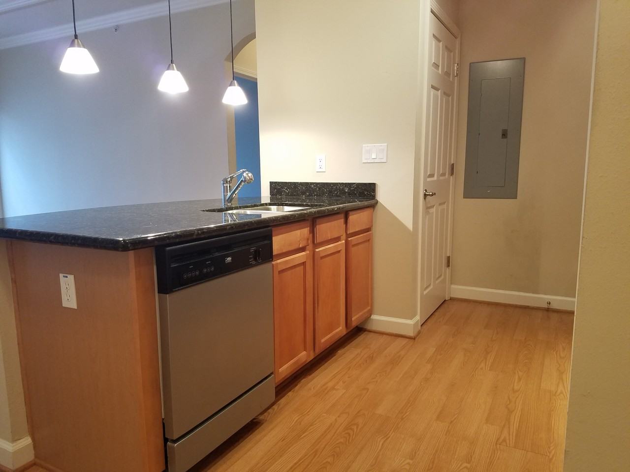 2756 Mcknight Crossing Ct - Photo 4 of 25