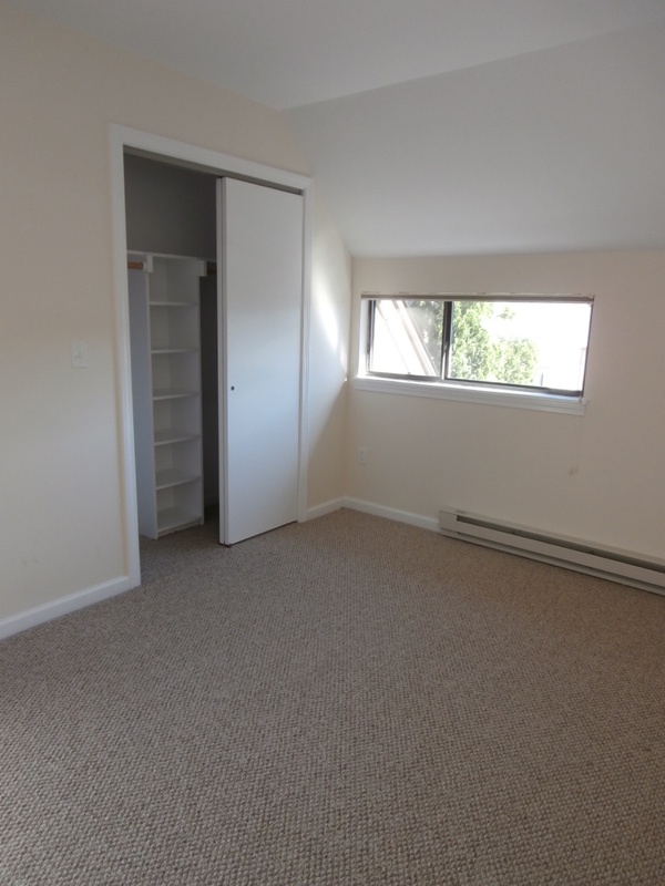 38 Great Meadow Ln - Photo 6 of 13