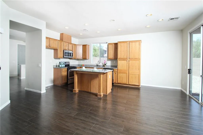 979 Rye Creek Ct - Photo 4 of 18