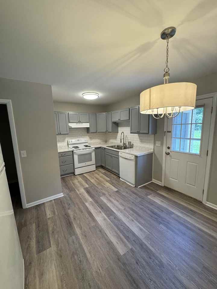 80 Parkview Pl Nw #A5 - Photo 3 of 8