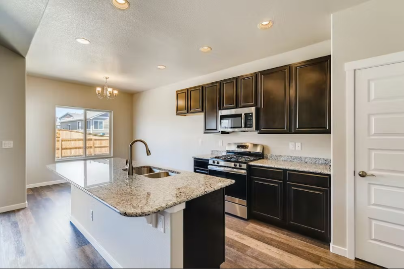 2980 Hydra Dr - Photo 4 of 29