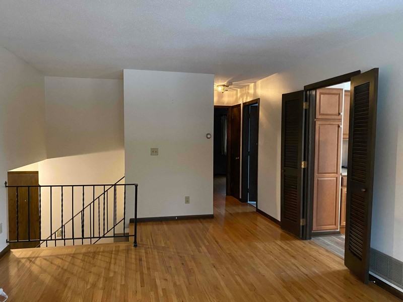 425 Edgewood Ave - Photo 2 of 21