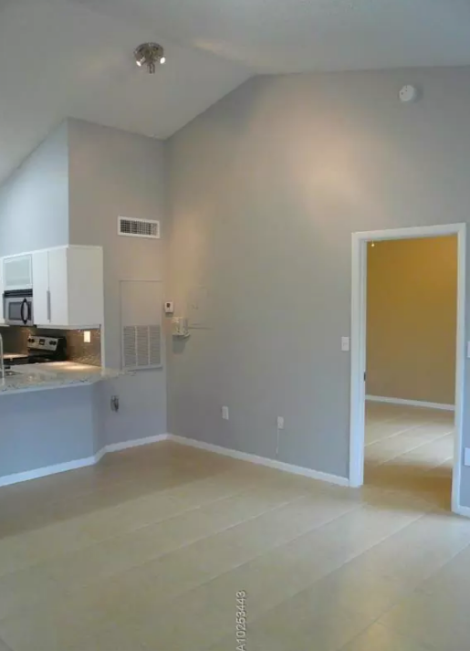 2445 Sw 18th Ter #4 - Photo 6 of 29