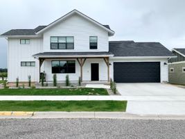 featured image of 995 Advance Dr #A